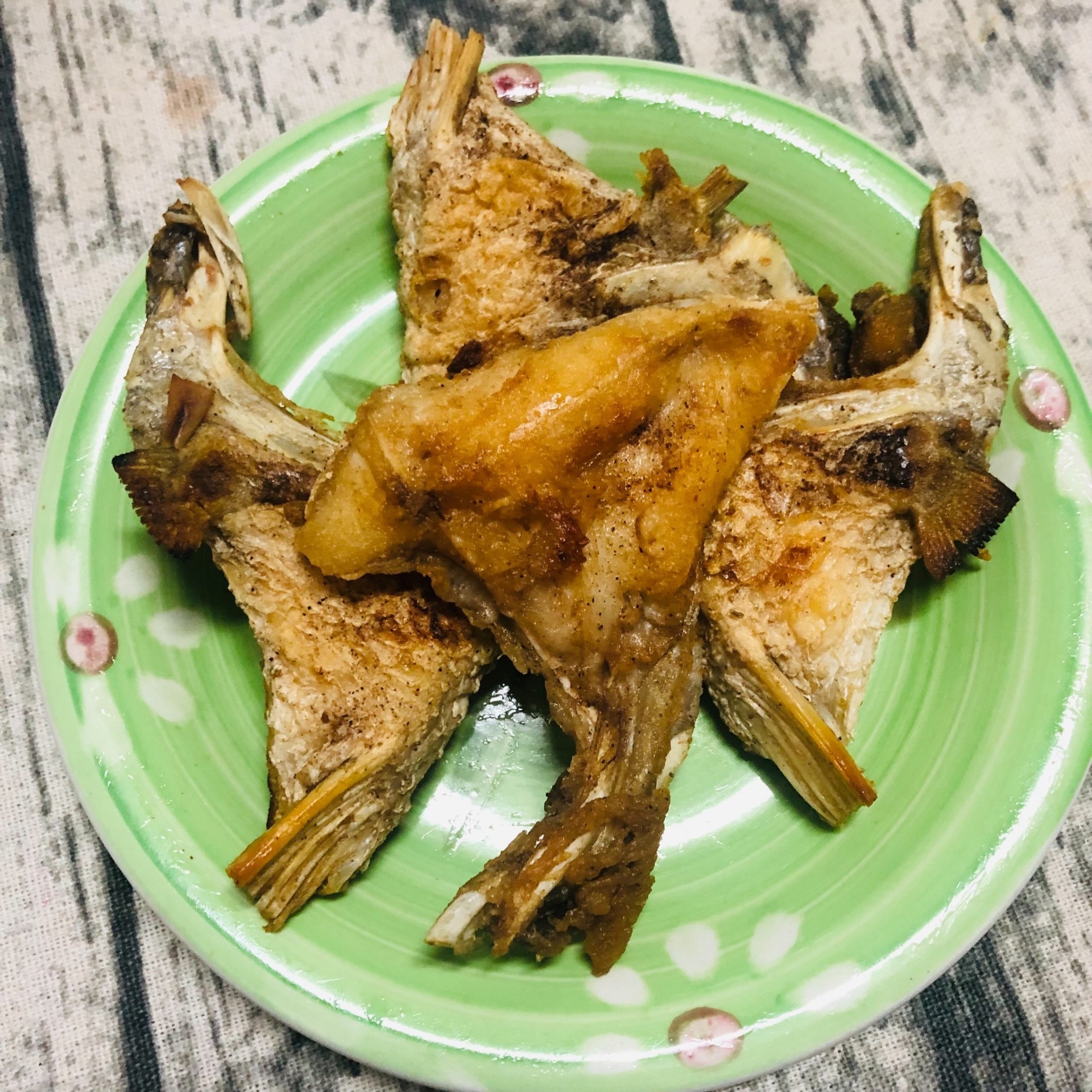 鱸魚下巴